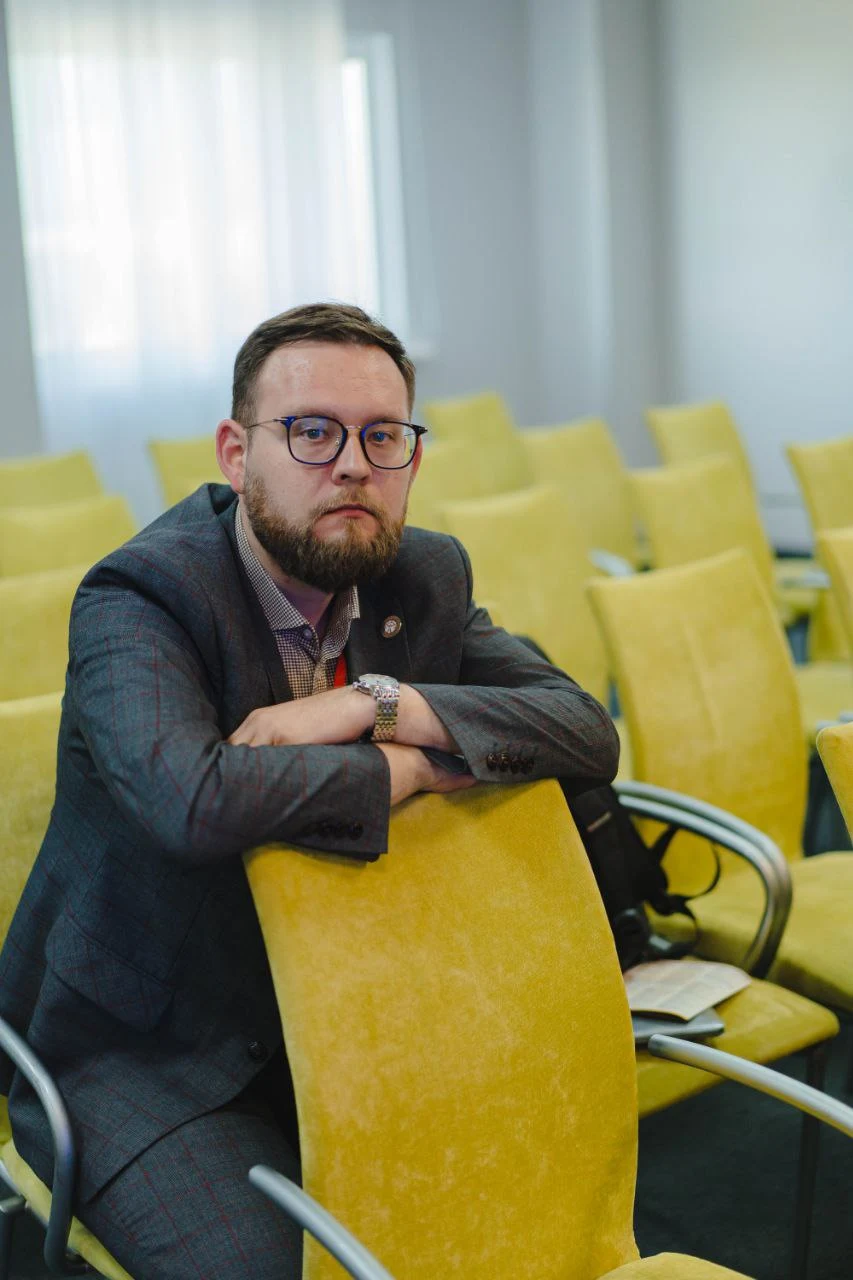 Константин Евдокимов на профессиональном мероприятии